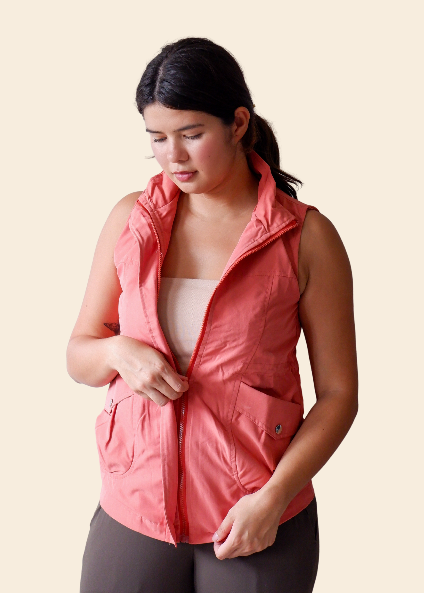 WEEKENDER VEST IN MIMOSA