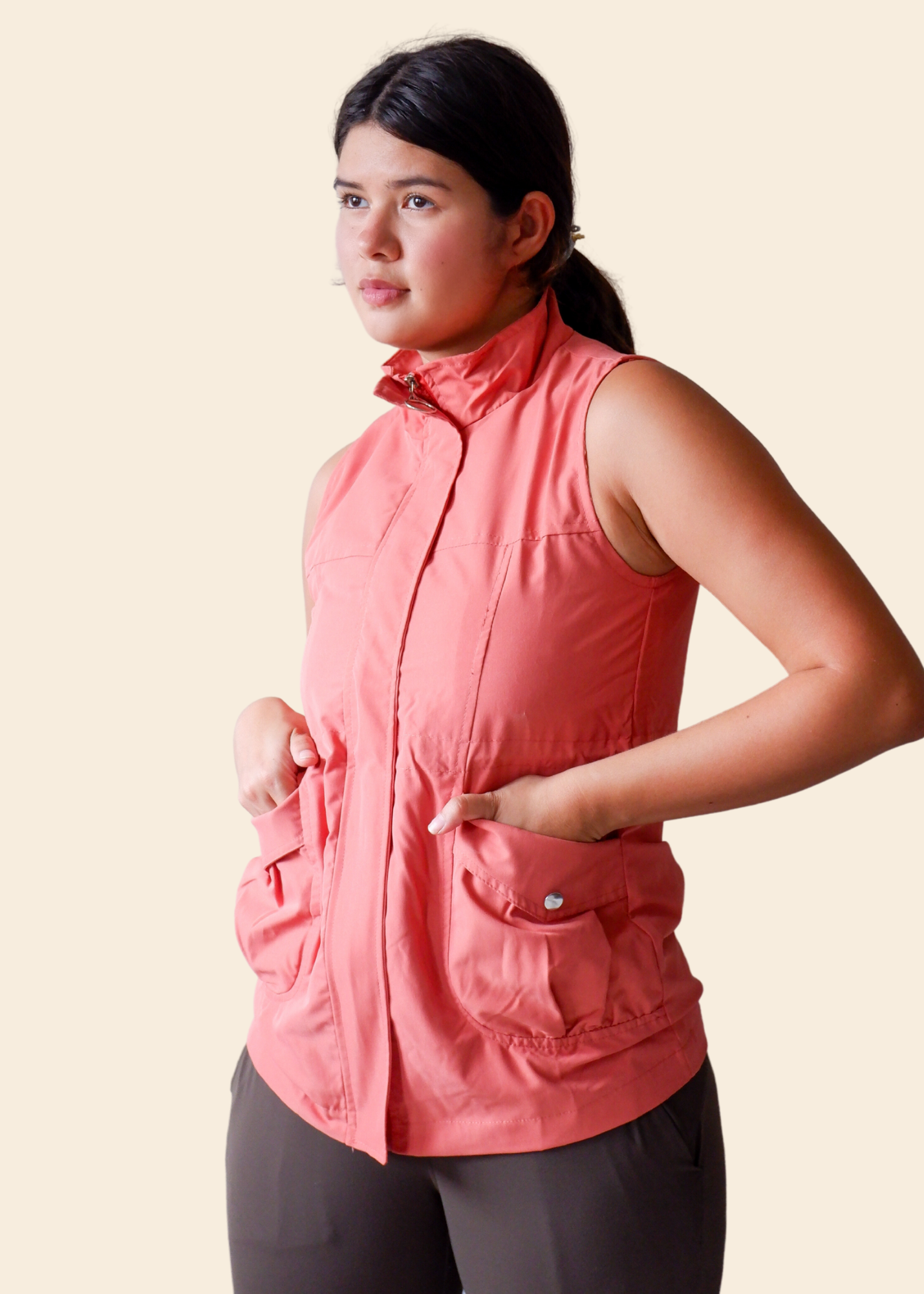 WEEKENDER VEST IN MIMOSA