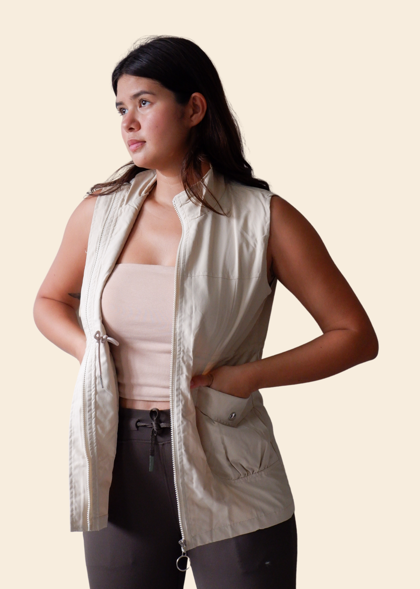 WEEKENDER VEST IN LATTE