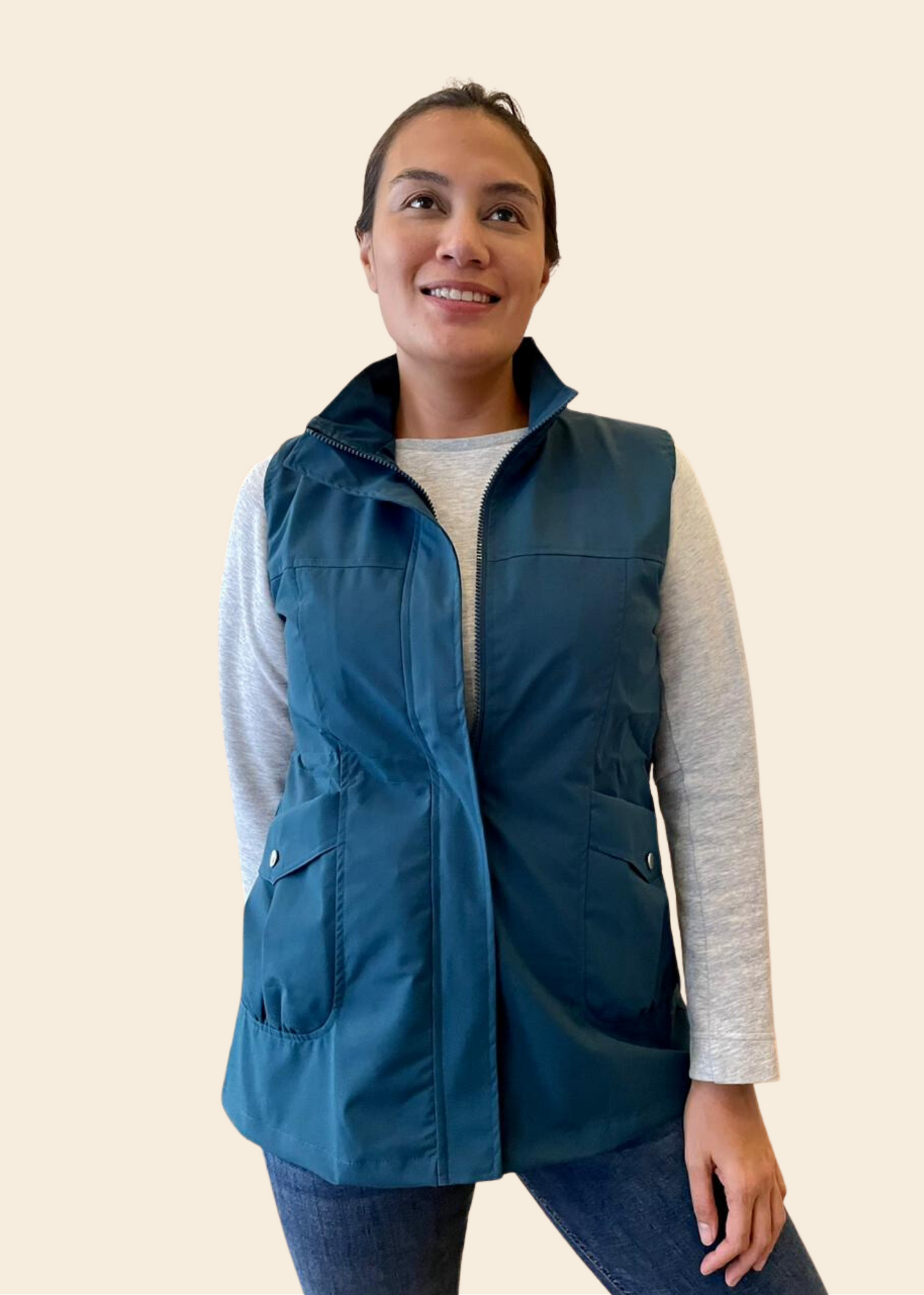 WEEKENDER VEST IN AZURE