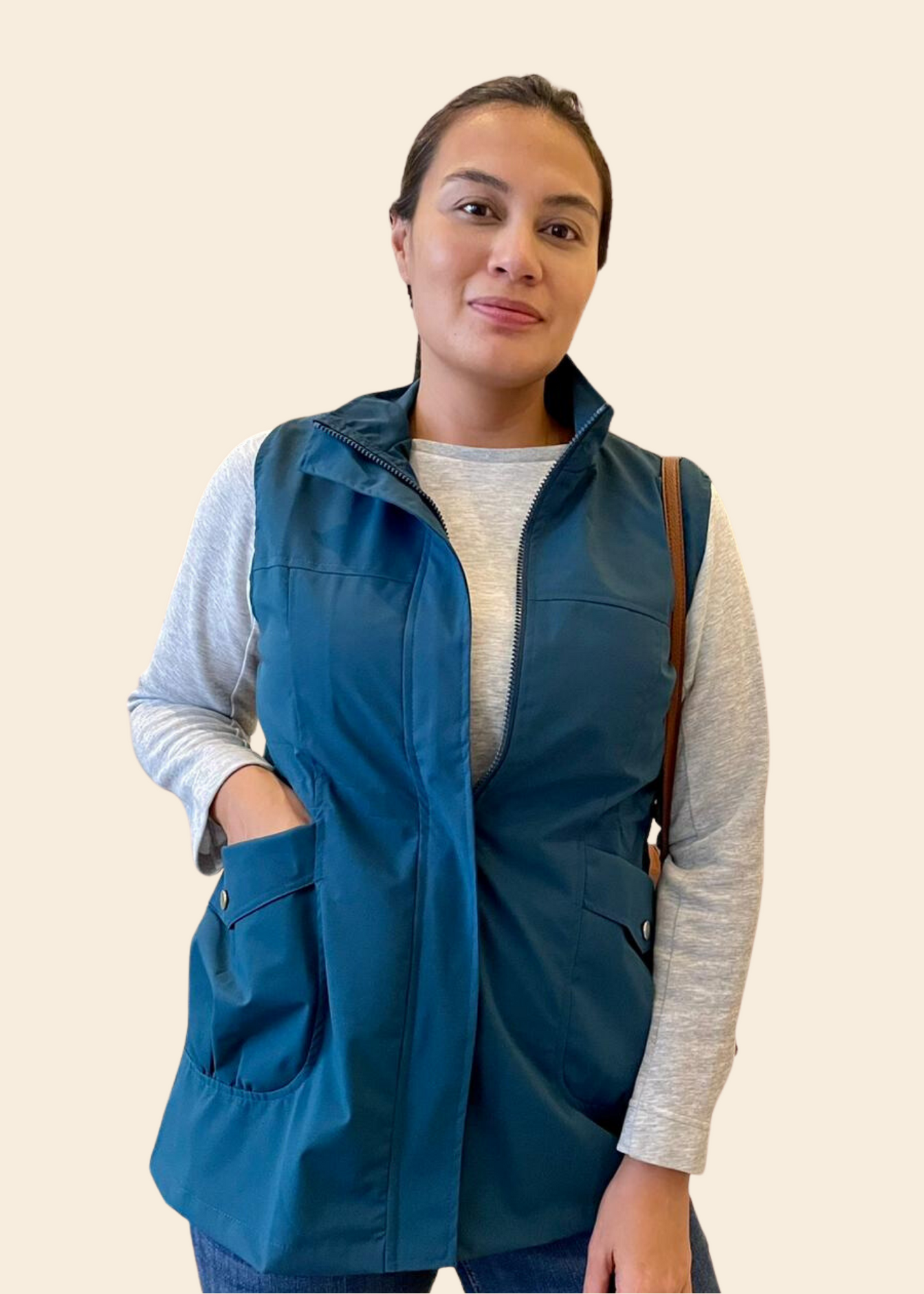 WEEKENDER VEST IN AZURE