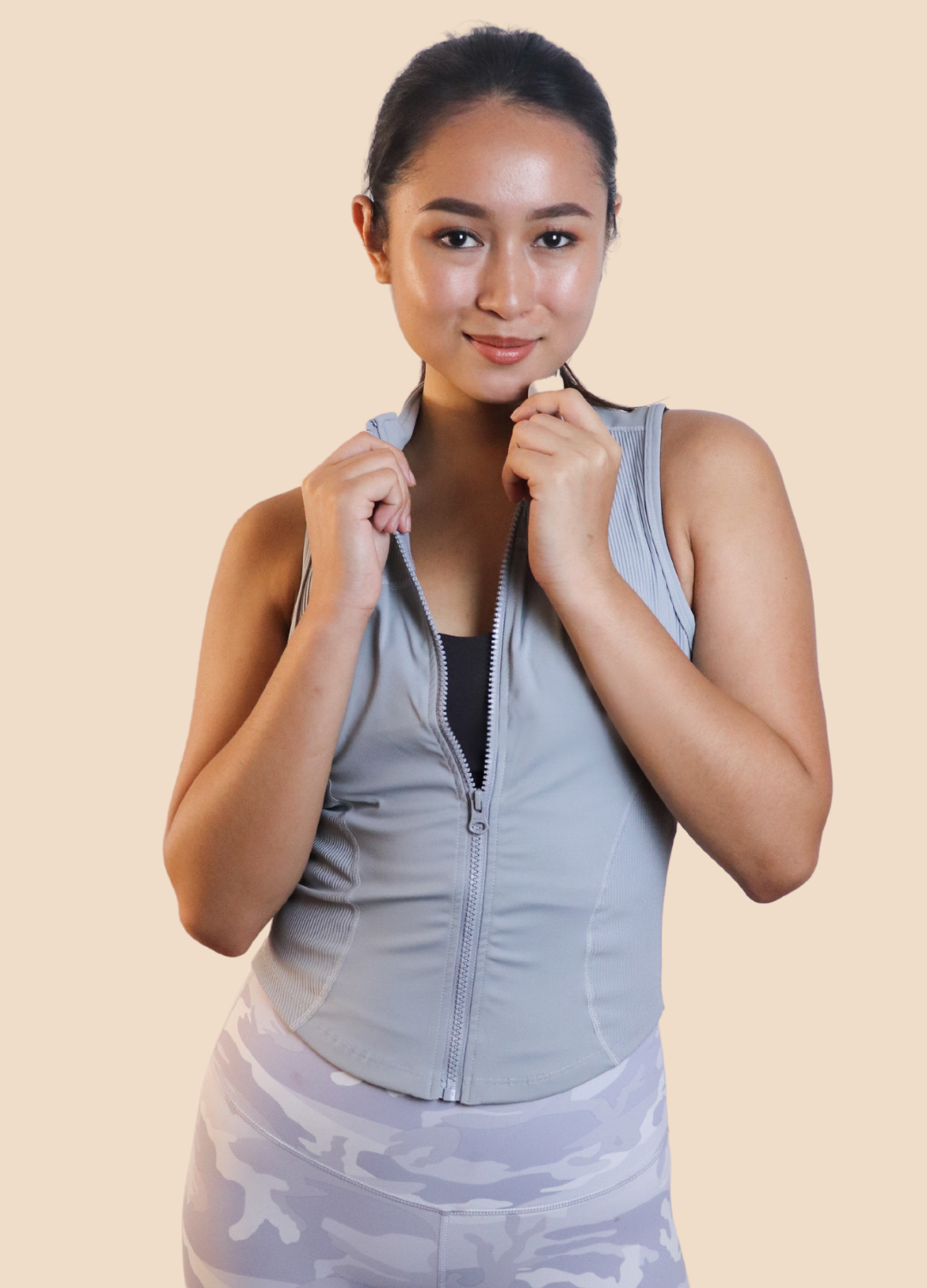 COURTSIDE VEST IN GRAY