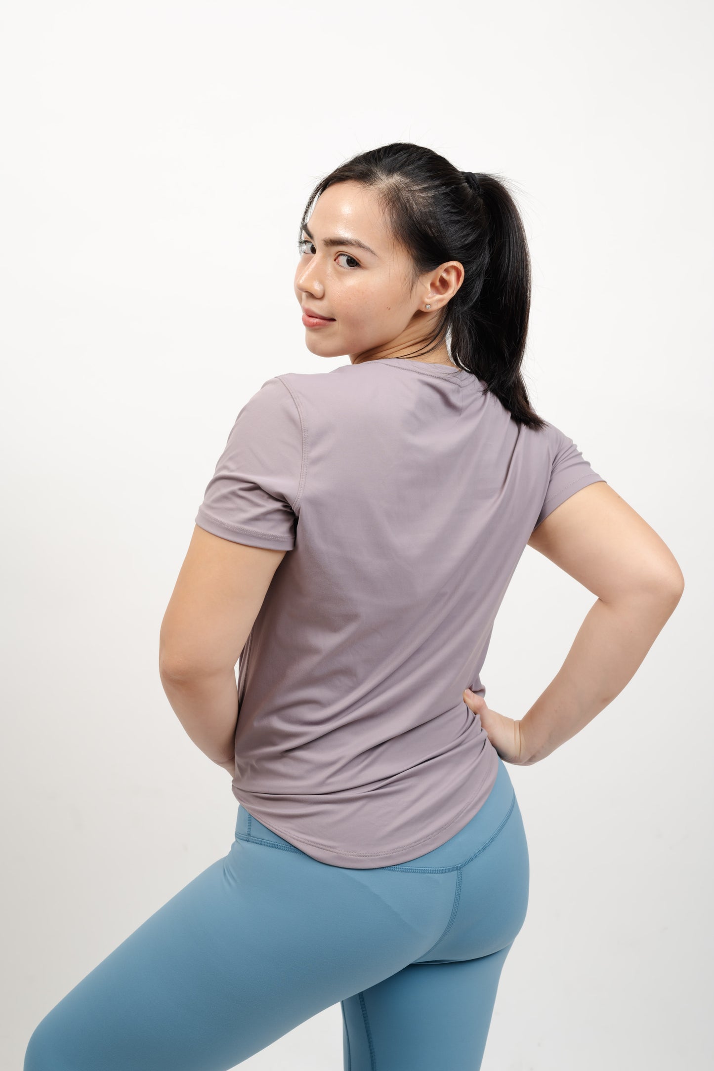 BASIC TEE IN GIRL CRUSH