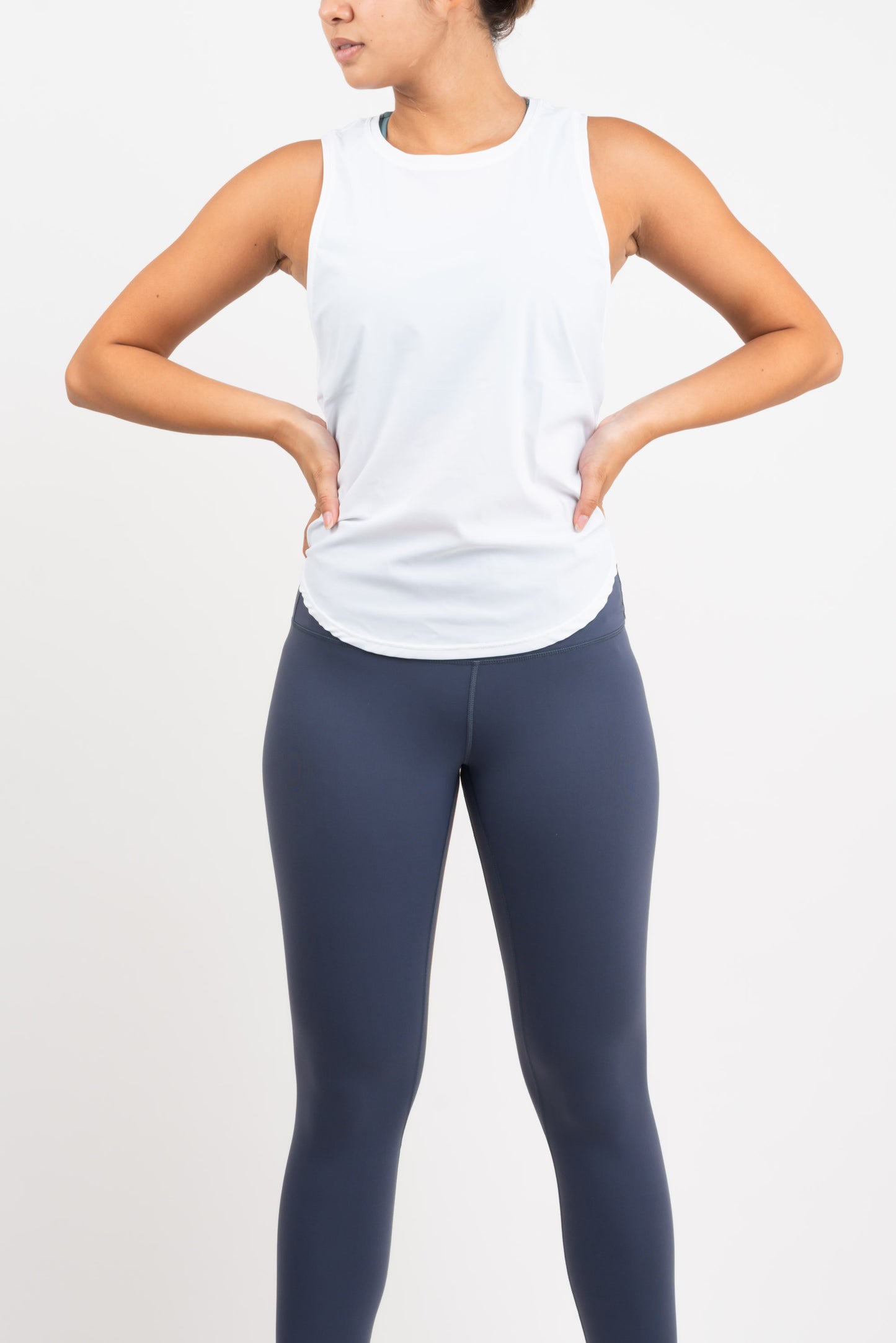 MUSCLE TANK IN WHITE