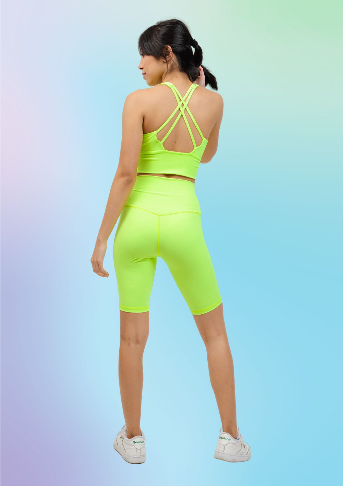 MADE TO MOVE BRA IN PIÑA COLADA