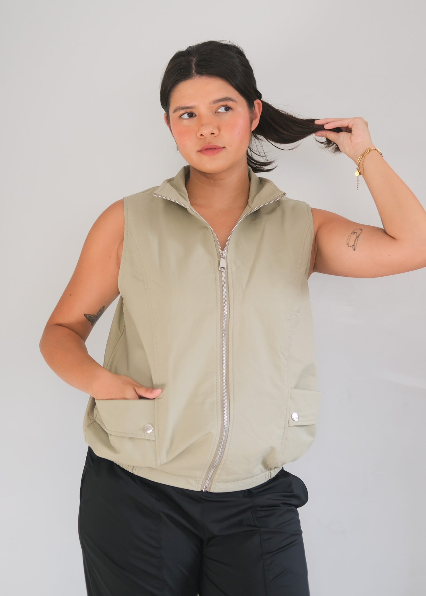 CITY VEST IN BEIGE
