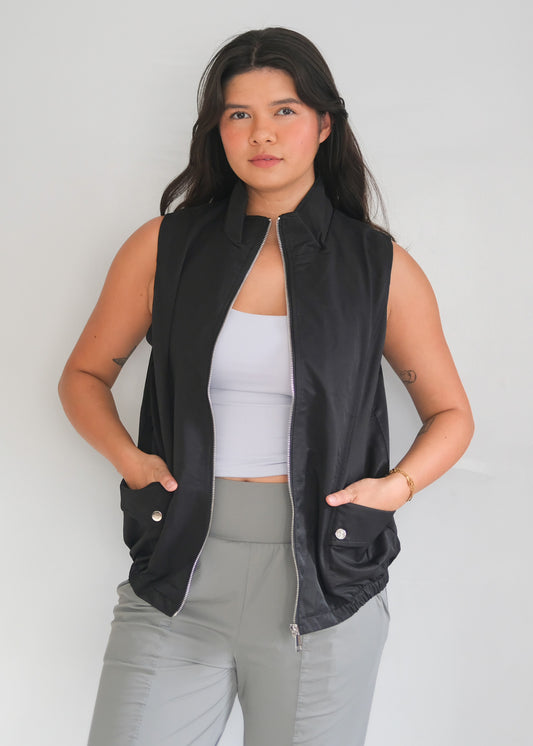 CITY VEST IN BLACK