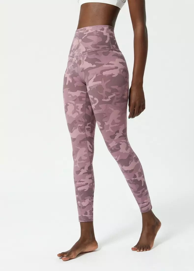 DARE TO BARE TIGHTS IN PINK CAMO